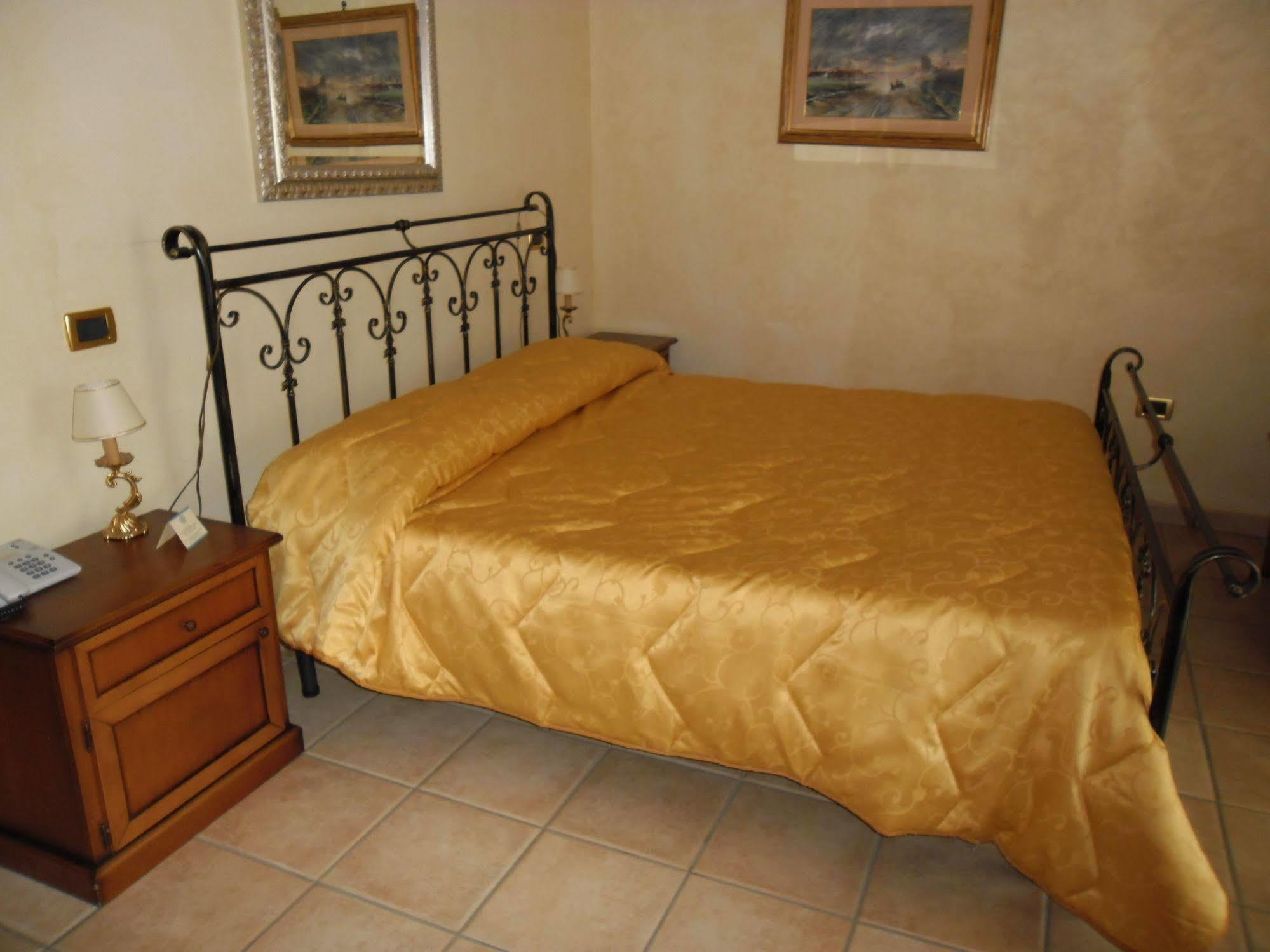 Hotel Villa Torre Antica Atena Lucana Kültér fotó